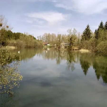 Au Fil De L'eau Pont-Arcy
